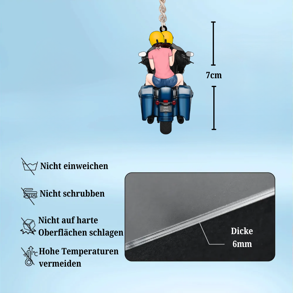Paar auf Motorrad - Acrylschlüsselanhänger mit Figuren und Namen