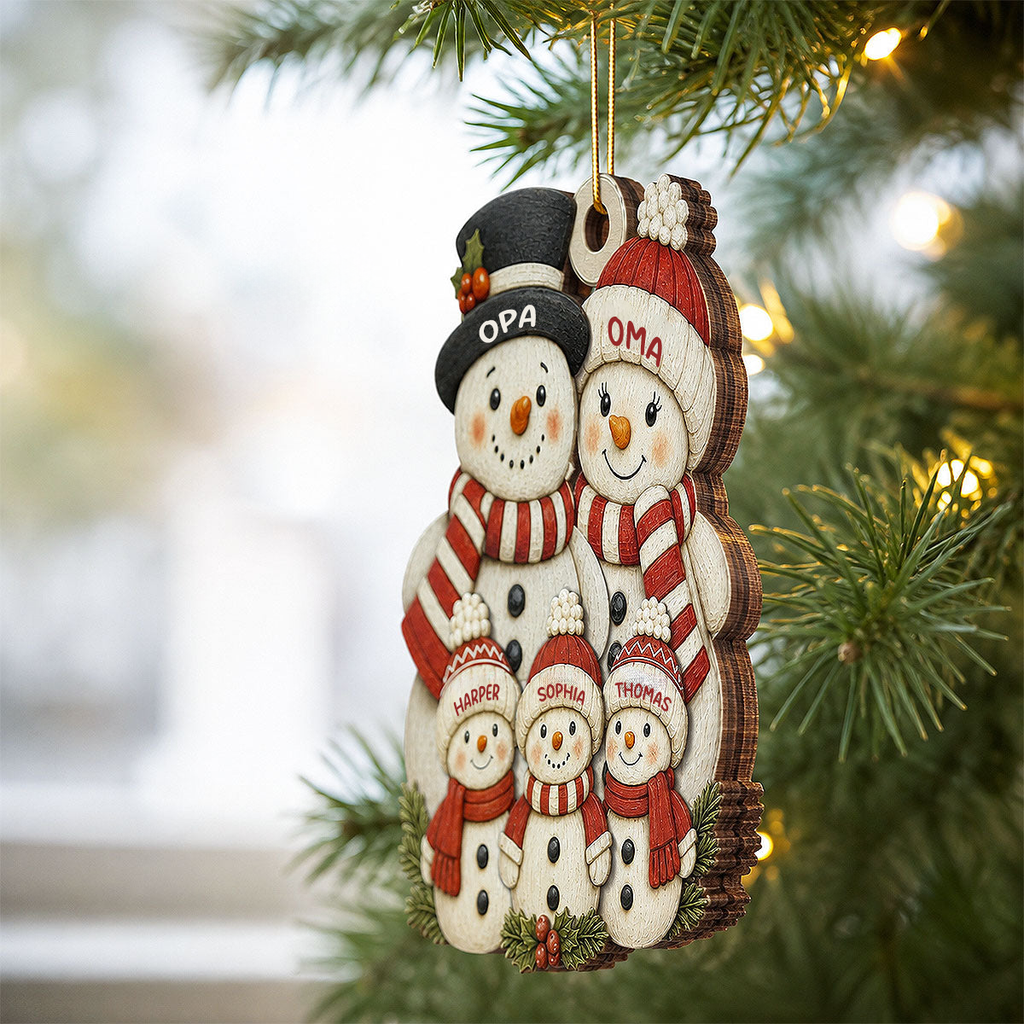 Personalisierter Holz-Weihnachtsanhänger mit Namen – Schneemannfamilie