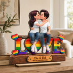 LOVE-Holzaufsteller mit Regenbogenmotiv Personalisiertes Geschenk für LGBT Paar