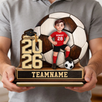 Fußballkind 2026-Personalisierter Holzaufsteller mit Figur und Text Geschenk zum Abschluss für Tochter und Sohn