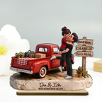 Paar und Wagen - Personalisierter Holzaufsteller mit Figuren und Text