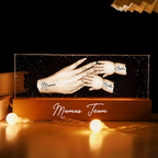 Hand in Hand - Personalisierters LED-Nachtlicht mit Händen Geschenk für Mama und Oma