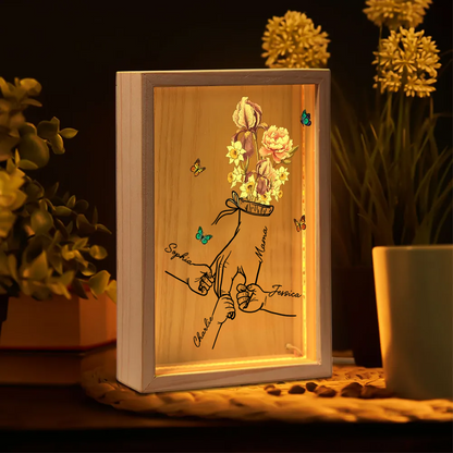 Holzrahmen-Lichtbox mit Geburtsblumen und Händen Geschenk für Mama und Oma