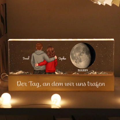 Paar unter dem Mond-Personalisierte LED-Nachtlicht mit Mondphase, Paar und Text