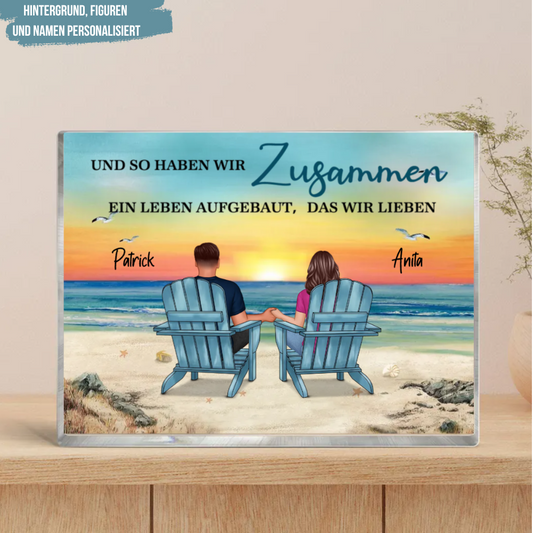 Rückenansicht Paar sitzt Strand Landschaft personalisierte Acryl-Plakette