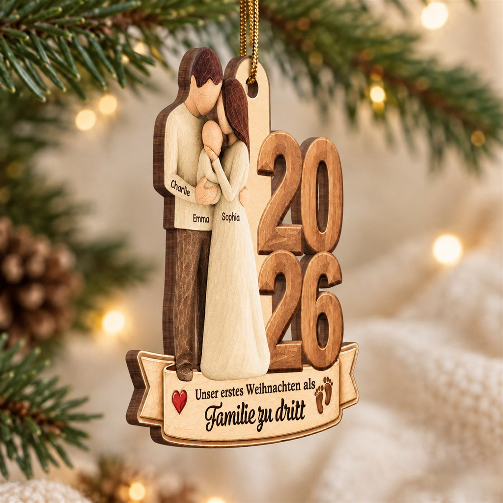 Personalisierter Holz-Weihnachtsanhänger mit Namen und Wunschjahr – Eltern mit Baby