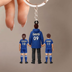 Papas Fußballteam- Personalisierter Acrylschlüsselanhänger mit Mann und Kinder