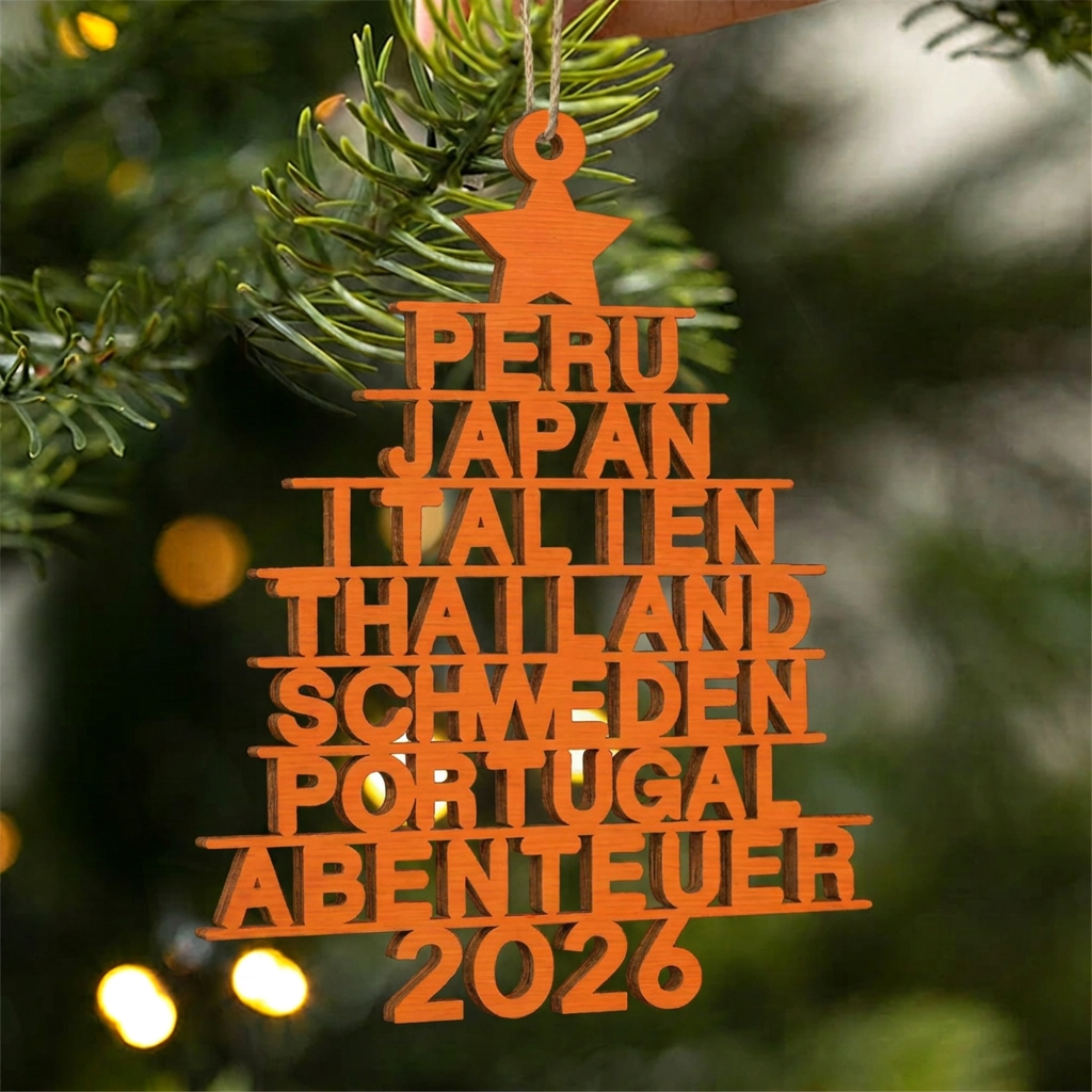 Personalisierter Holz-Weihnachtsanhänger mit individuellen Reisezielen