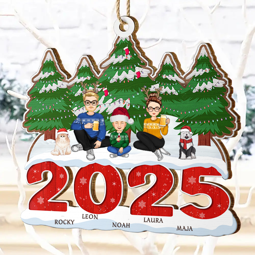 Personalisierter Holzanhänger Familie 2025 Christbaumschmuck mit Hund und Katze