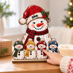 Personalisierter Holzaufsteller für Oma – Schneemann-Motiv