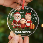 Personalisierter Glas-Ornament „Unser erstes Weihnachten als Familie zu dritt“  Christbaumschmuck