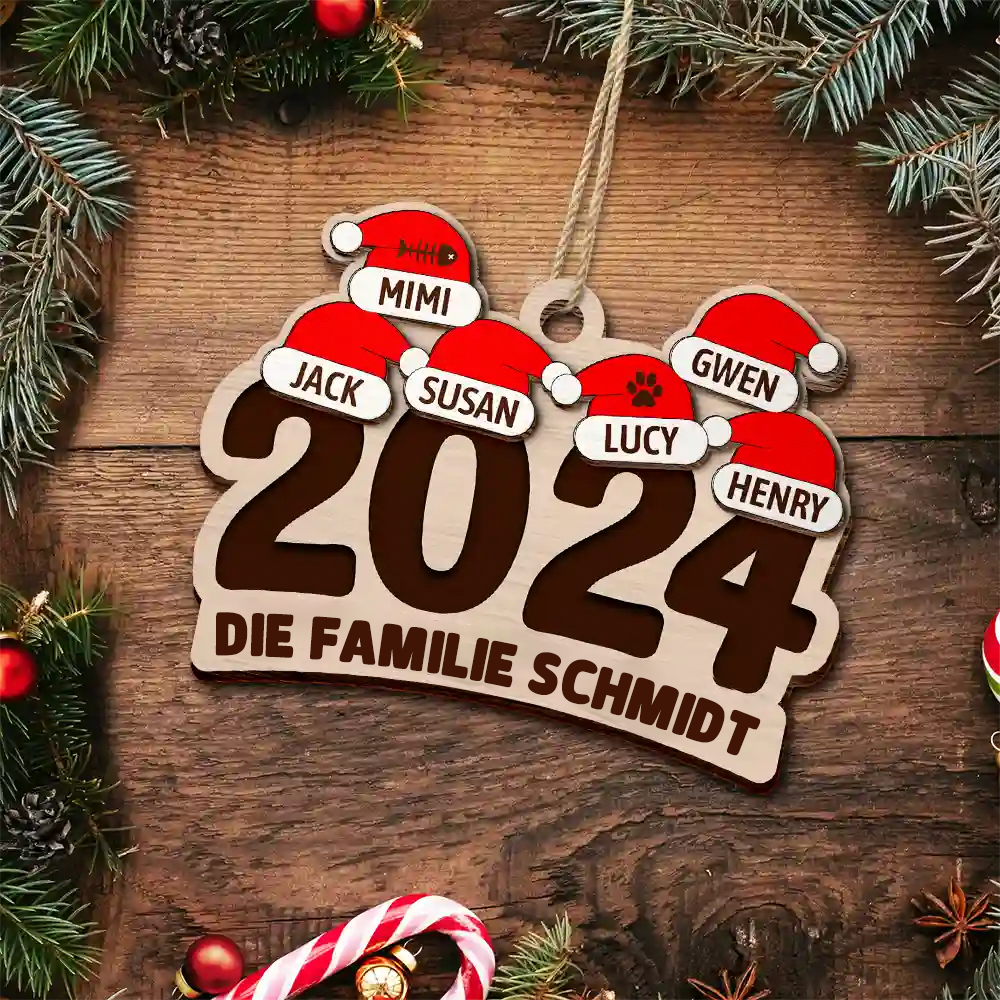 Personalisierter Weihnachtsanhänger 2024 – Familiennamen und Haustiere