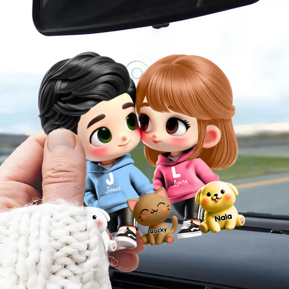 Cartoon-Paar mit Haustieren- Personalisierter Autoanhänger Geschenk für Paar