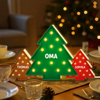 Personalisierte LED-Lichtbox – Weihnachtsbäume mit Namen