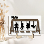 Die Familie auf der Schaukel-Personalisierte Holzplakette für Vater und Mutter