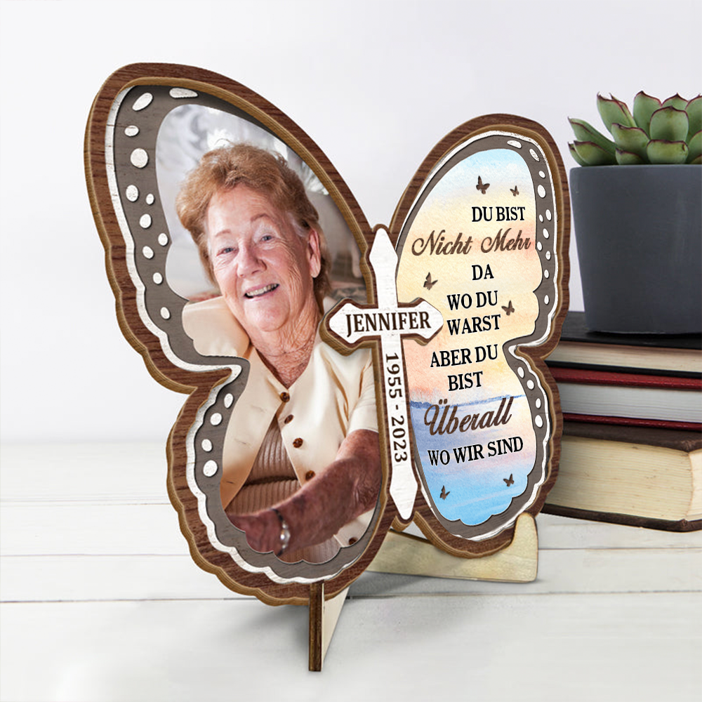 Kreuz und Schmetterling-Foto-Gedenk personalisierte 2-Schicht-Holzplakette mit Stand