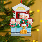 Familie mit Hund-Personalisierte Weihnachtsdekoration mit 3- 6 Namen