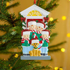 Familie mit Hund-Personalisierte Weihnachtsdekoration mit 3- 6 Namen
